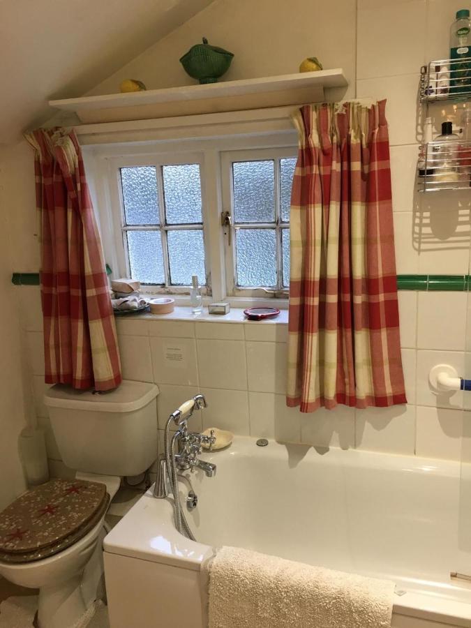 אברגאבני The Old Rectory Bed & Breakfast מראה חיצוני תמונה