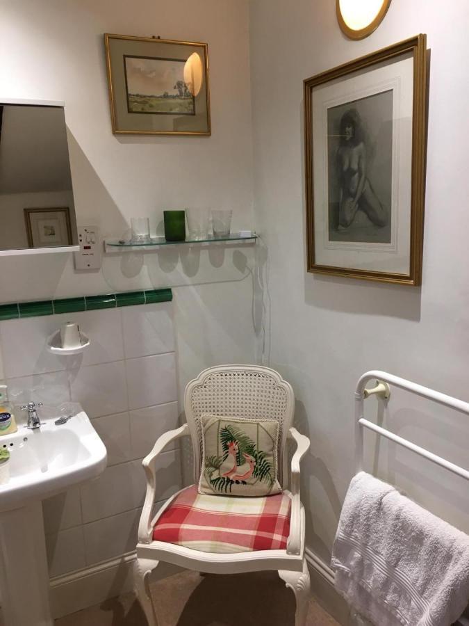 אברגאבני The Old Rectory Bed & Breakfast מראה חיצוני תמונה